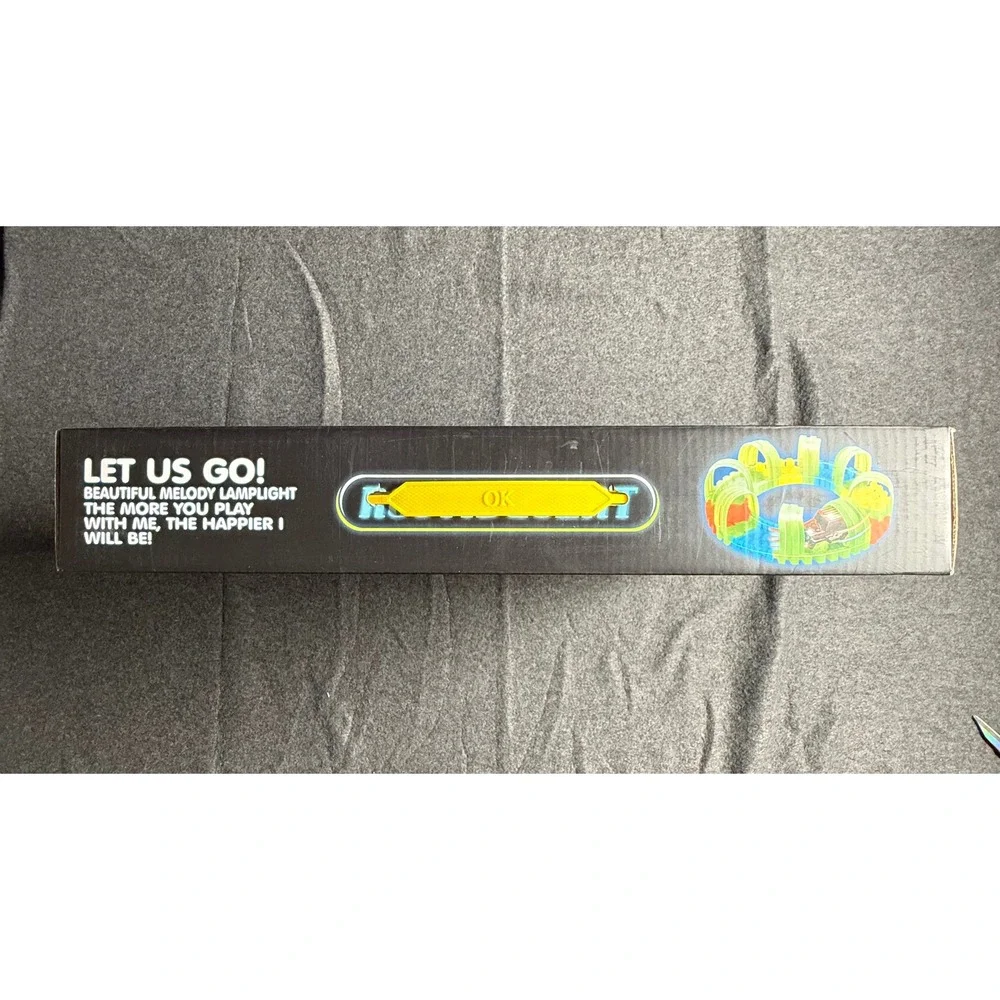 72 Toys Noctilucent Track Car 150 Piece Glow in the Dark Flexible Race Set